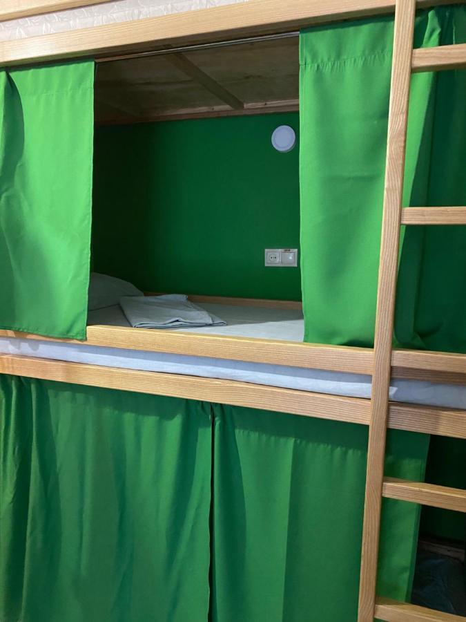 Vip "Hostel Ok Hotel" Kiev Eksteriør billede