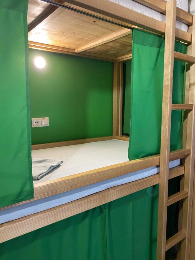 Vip "Hostel Ok Hotel" Kiev Eksteriør billede