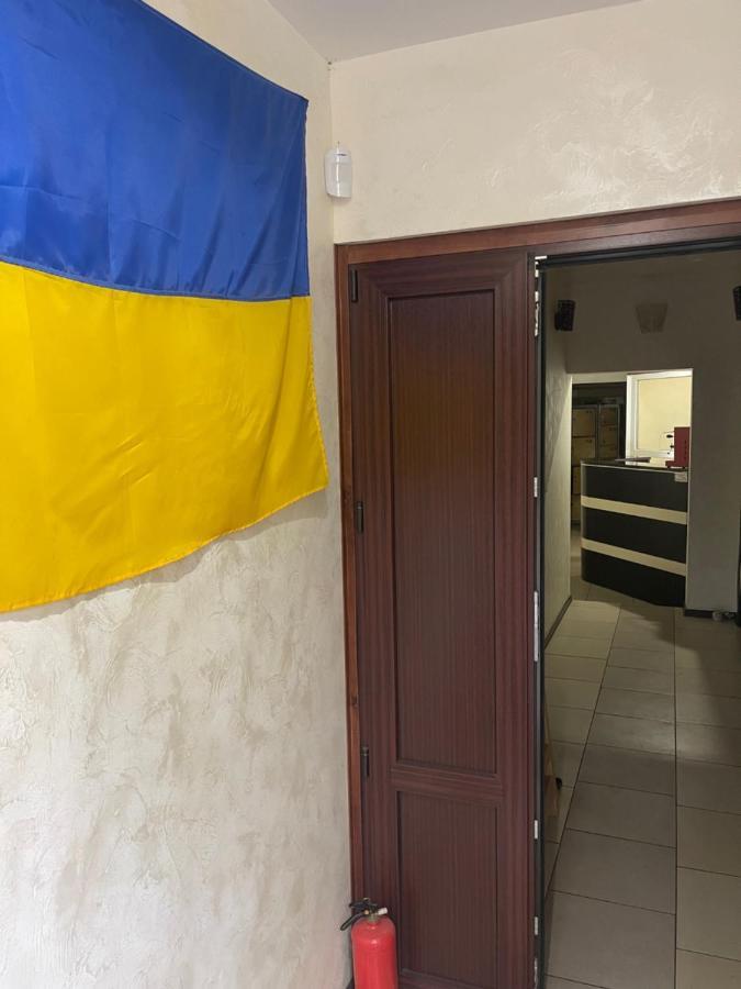 Vip "Hostel Ok Hotel" Kiev Eksteriør billede